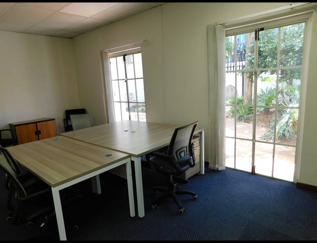 200M² OFFICE TO LET IN FERNDALE